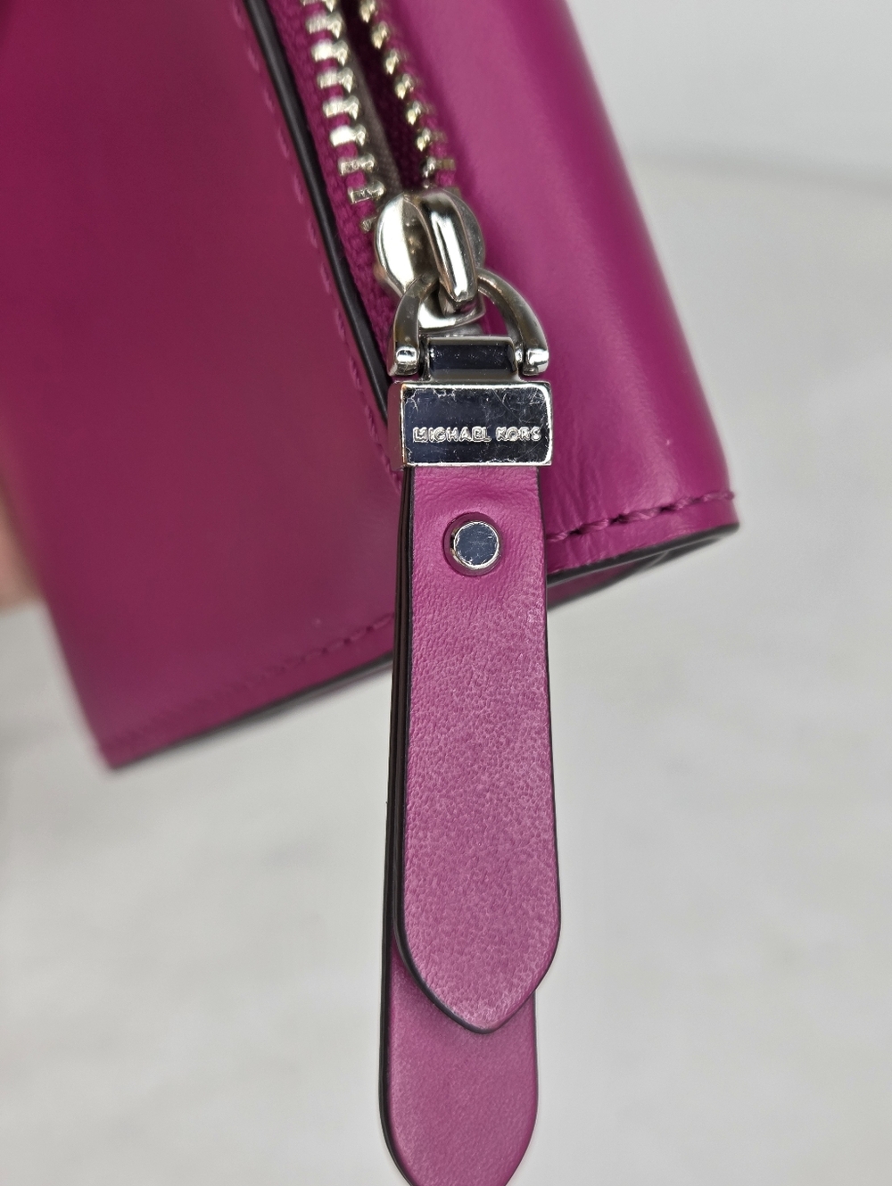 Michael Kors Women's Fuchsia Leather Trifold Envelope Wallet - Picture 7 of 13